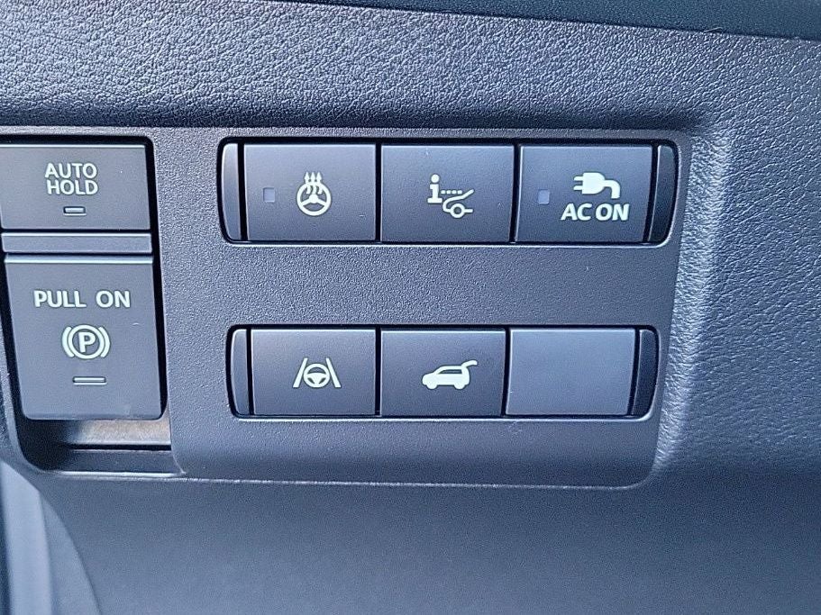 2026 Nissan LEAF Platinum+