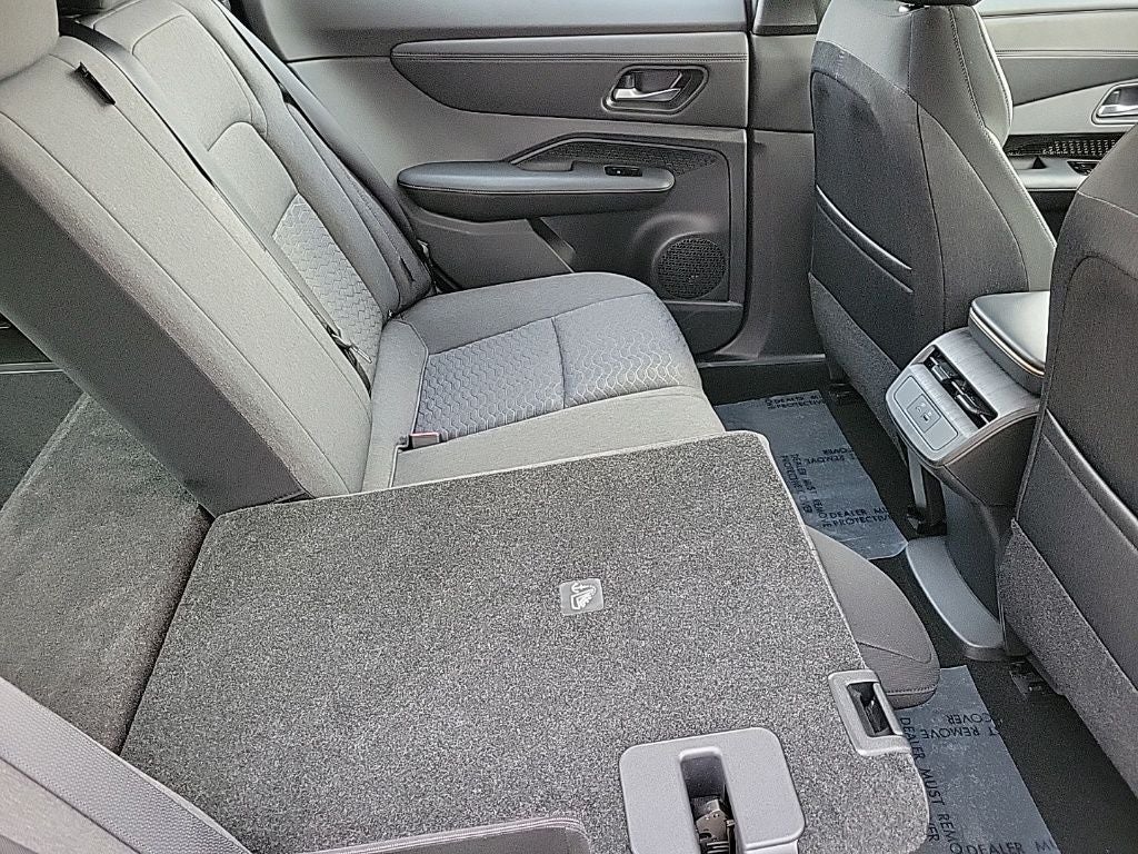 2023 Nissan Ariya VENTURE+