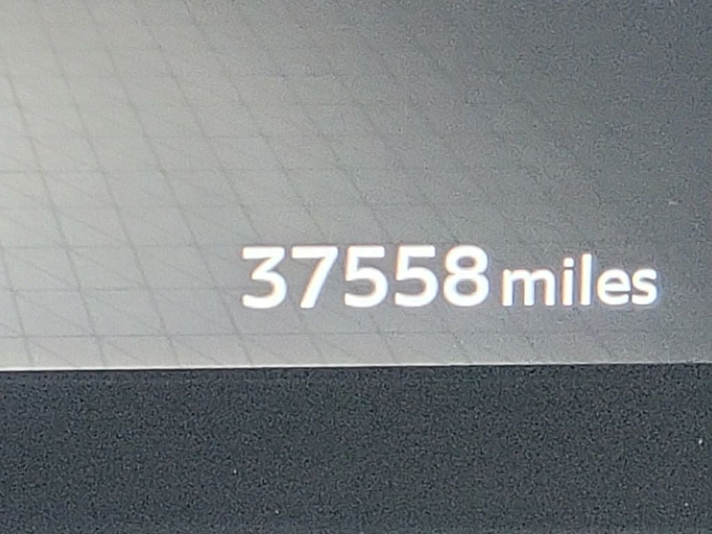 2023 Nissan Ariya VENTURE+