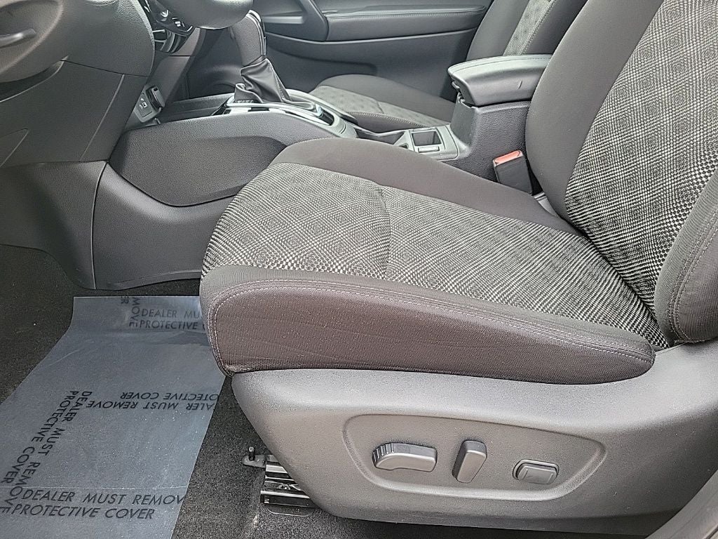 2021 Nissan Rogue Sport SV