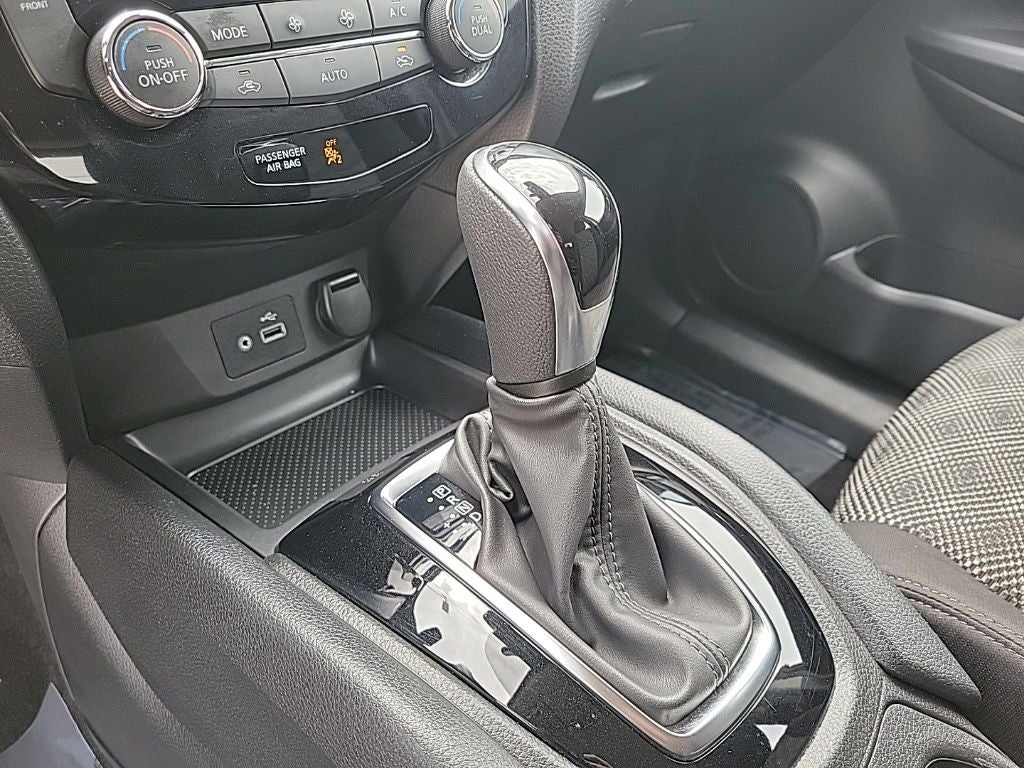 2021 Nissan Rogue Sport SV