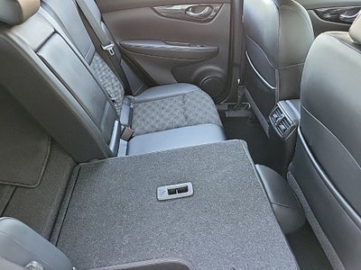 2022 Nissan Rogue Sport SV