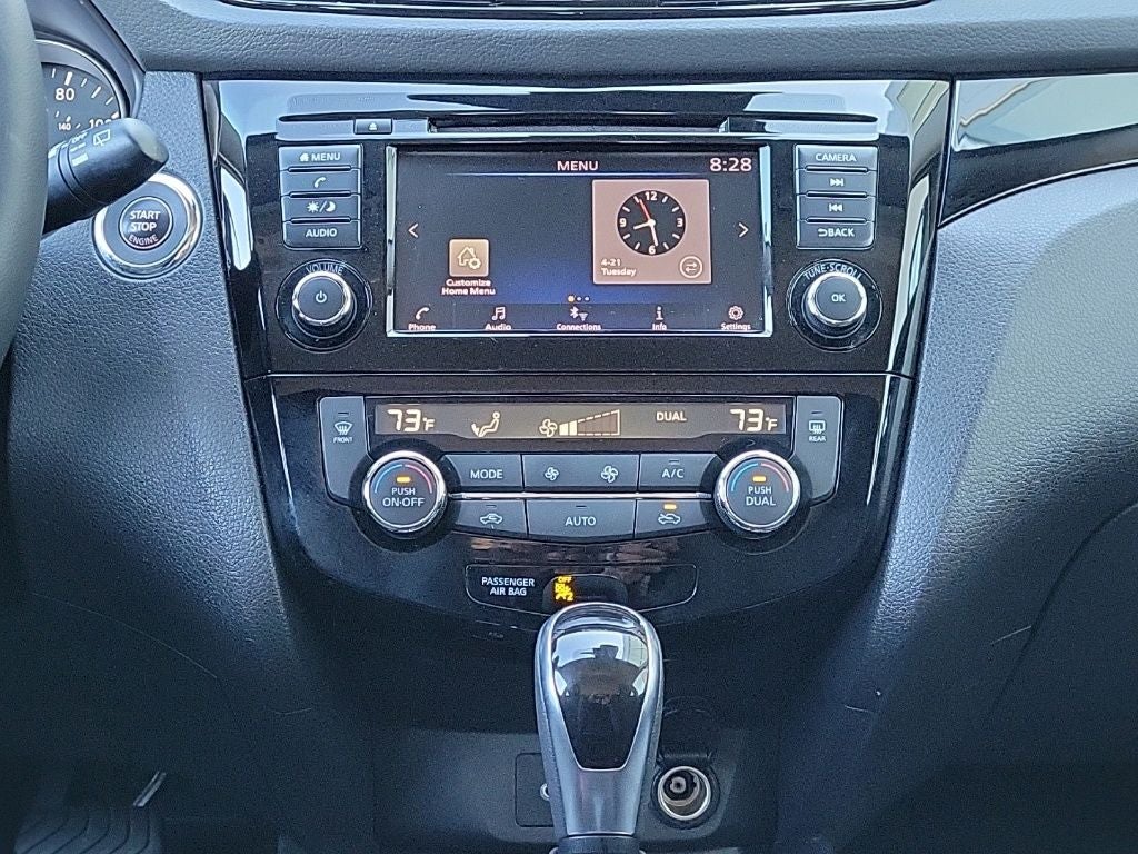 2022 Nissan Rogue Sport SV