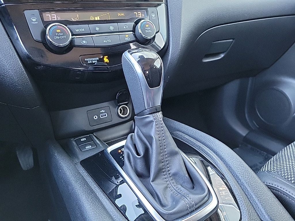 2022 Nissan Rogue Sport SV