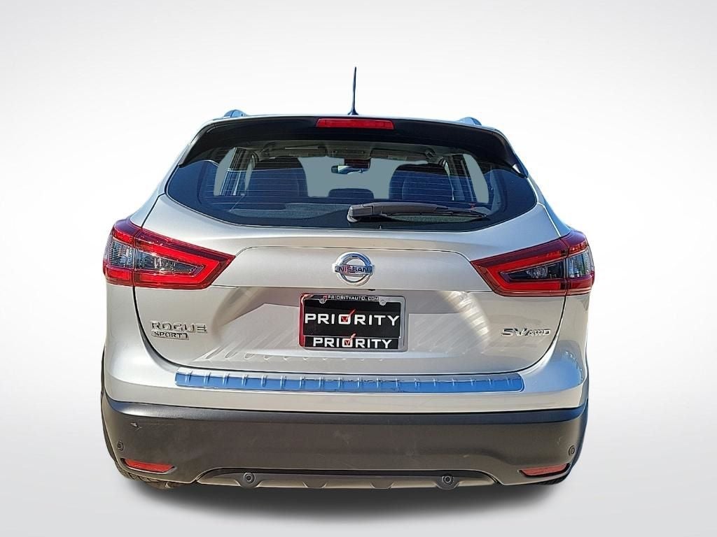 2022 Nissan Rogue Sport SV