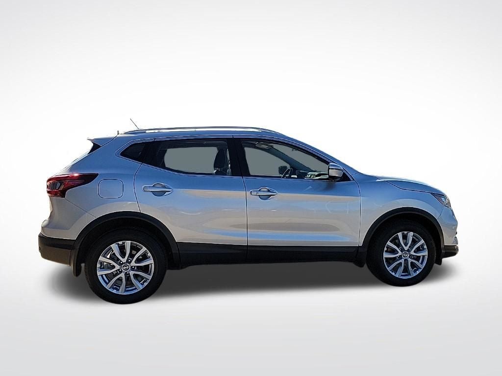 2022 Nissan Rogue Sport SV