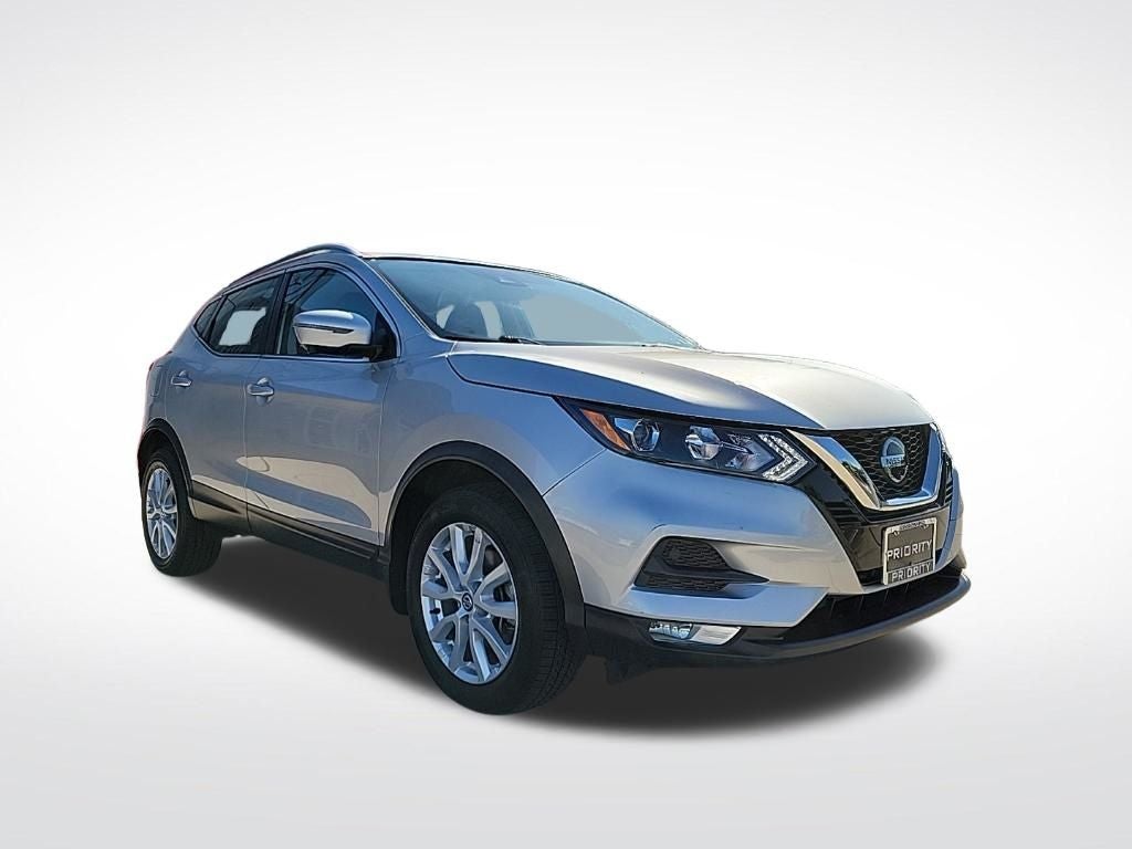 2022 Nissan Rogue Sport SV