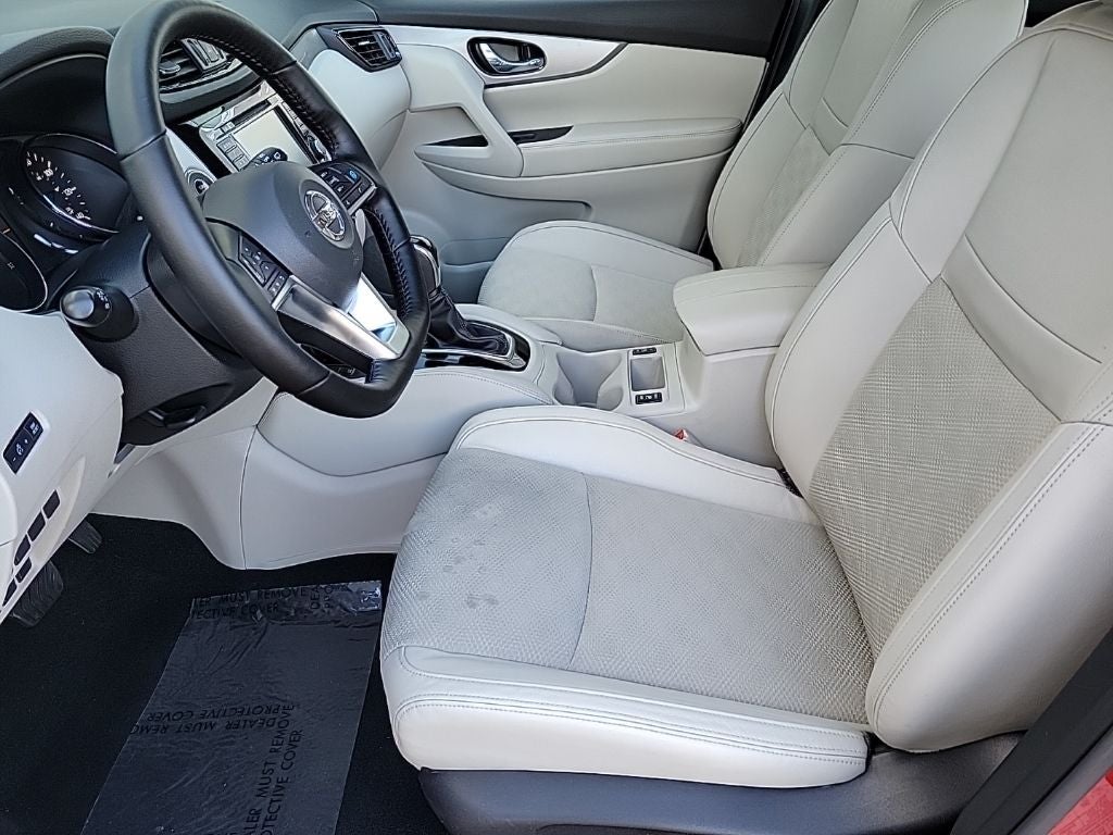 2020 Nissan Rogue Sport SV