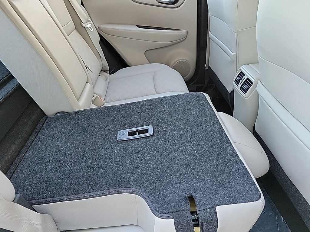 2020 Nissan Rogue Sport SV