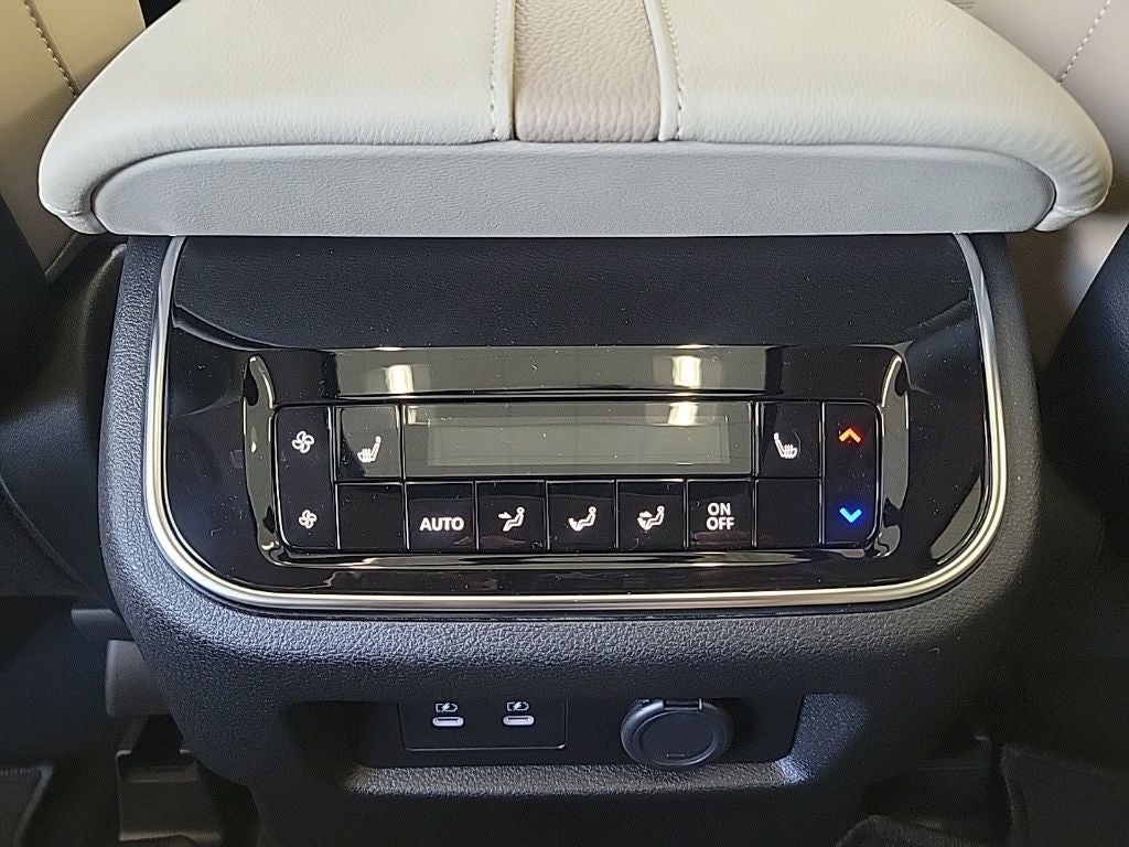 2025 Nissan Armada Platinum Reserve