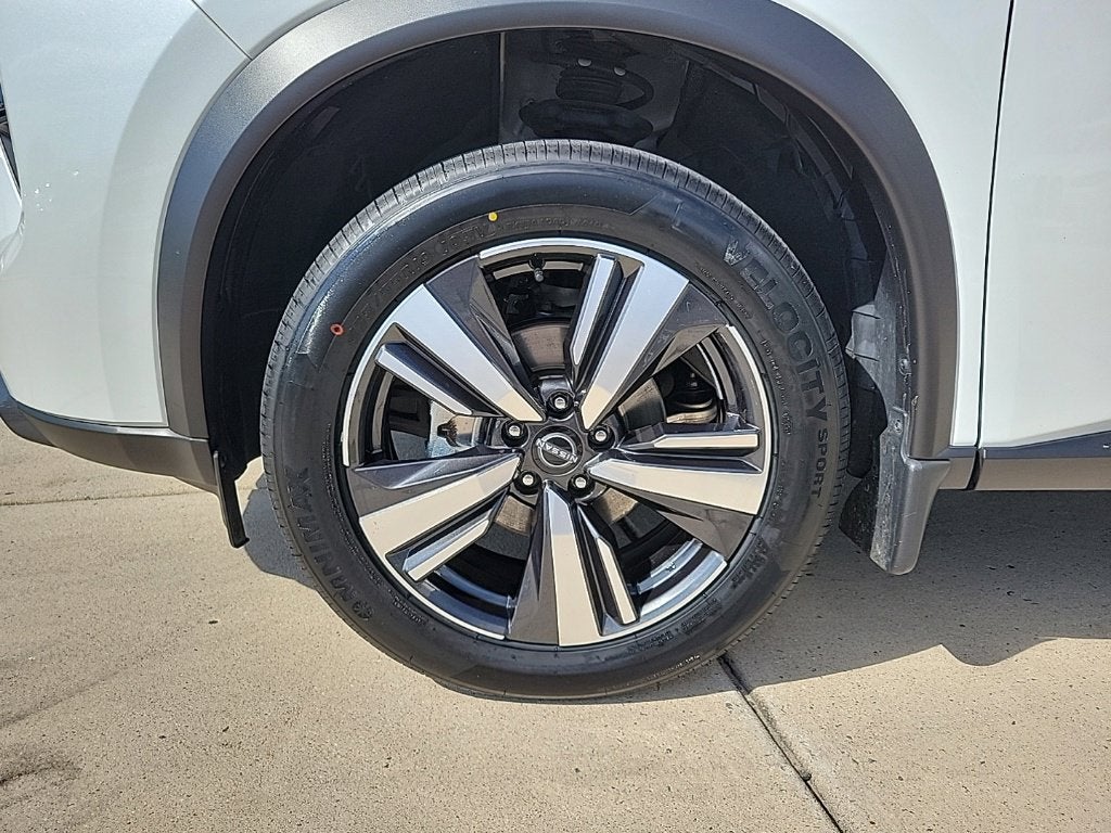 2024 Nissan Rogue SL