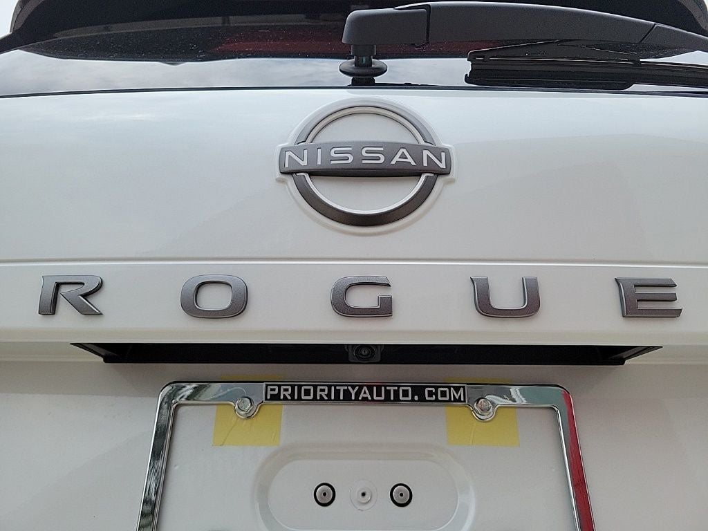 2025 Nissan Rogue SL