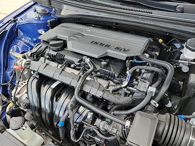 2024 Hyundai Elantra SE