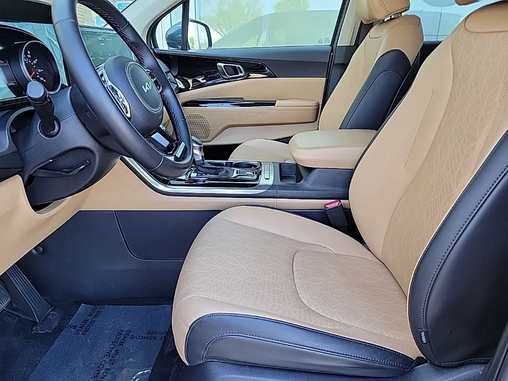 2022 Kia Carnival EX