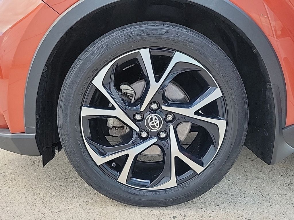 2020 Toyota C-HR XLE