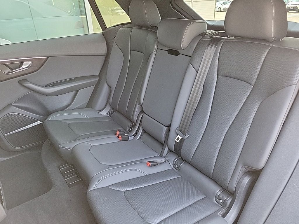 2021 Audi Q8 55 Premium Plus quattro