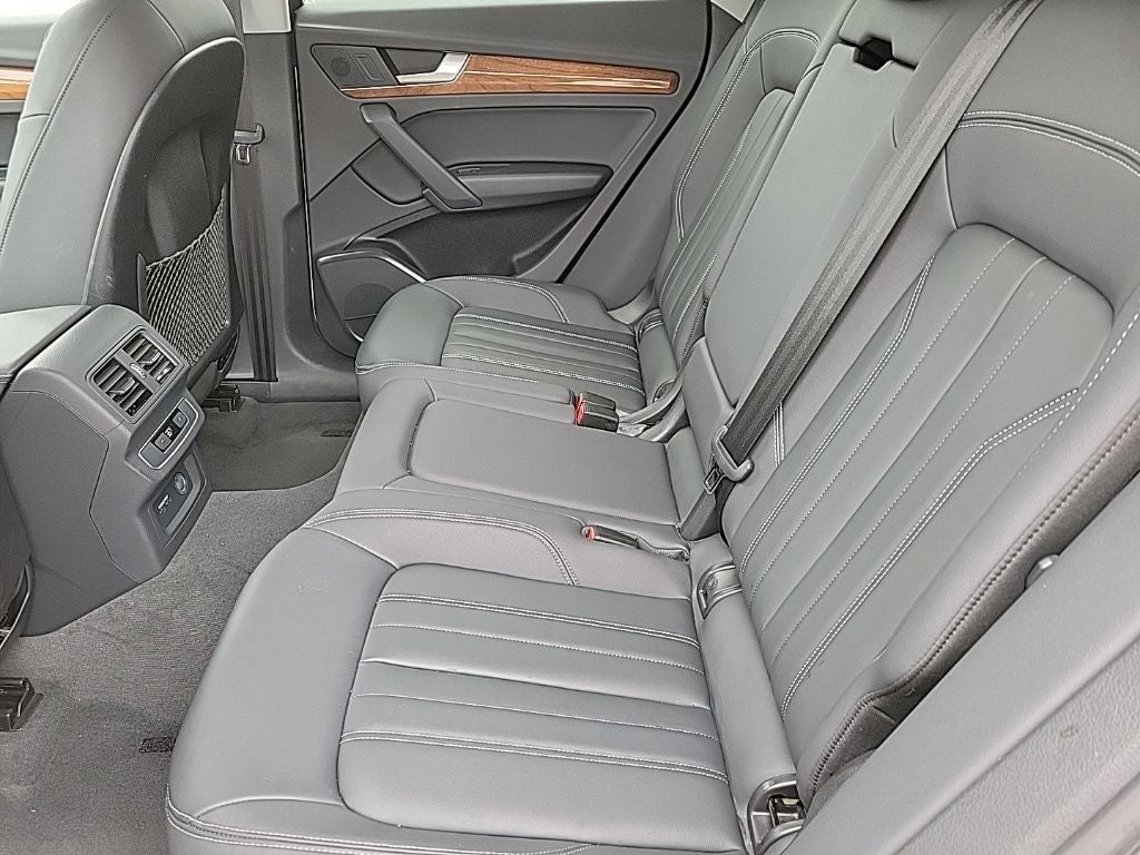 2023 Audi Q5 45 S line Premium quattro