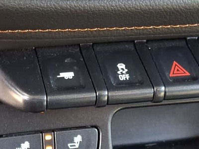 2022 GMC Canyon 4WD AT4 w/Leather