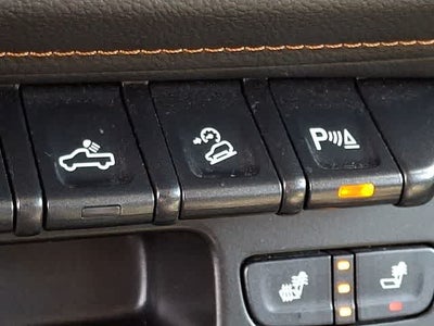 2022 GMC Canyon 4WD AT4 w/Leather