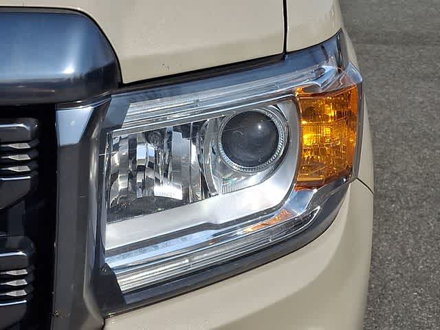 2022 GMC Canyon 4WD AT4 w/Leather