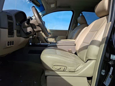 2015 Nissan Titan SV