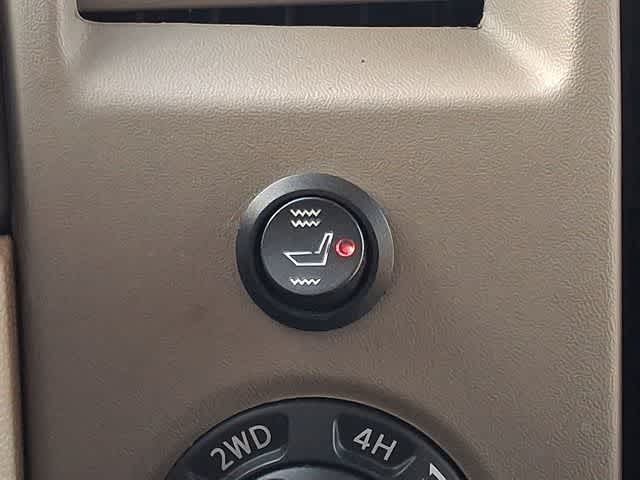 2015 Nissan Titan SV