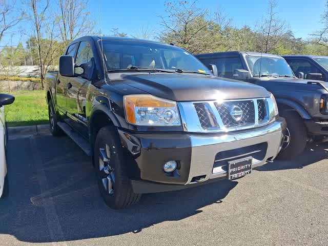 2015 Nissan Titan SV