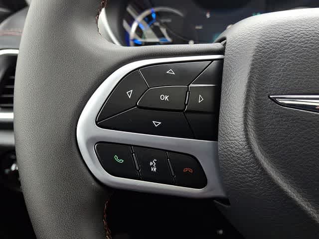 2024 Chrysler Pacifica Hybrid Pinnacle