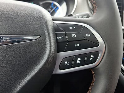 2024 Chrysler Pacifica Hybrid Pinnacle