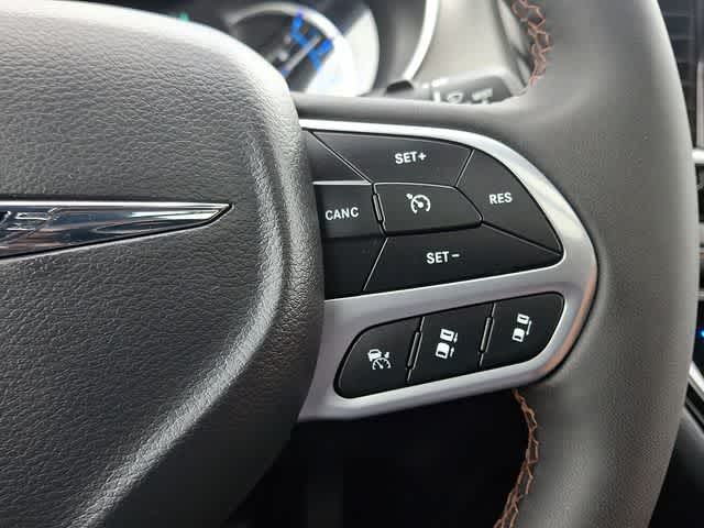 2024 Chrysler Pacifica Hybrid Pinnacle