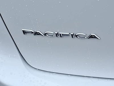 2024 Chrysler Pacifica Hybrid Pinnacle