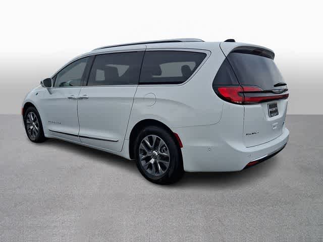 2024 Chrysler Pacifica Hybrid Pinnacle