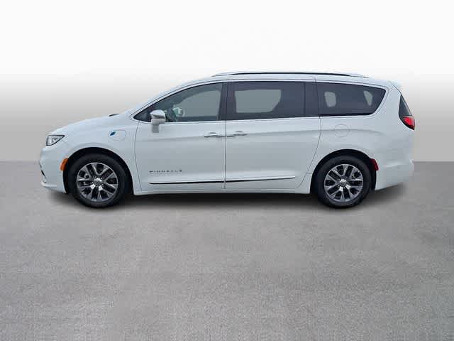 2024 Chrysler Pacifica Hybrid Pinnacle