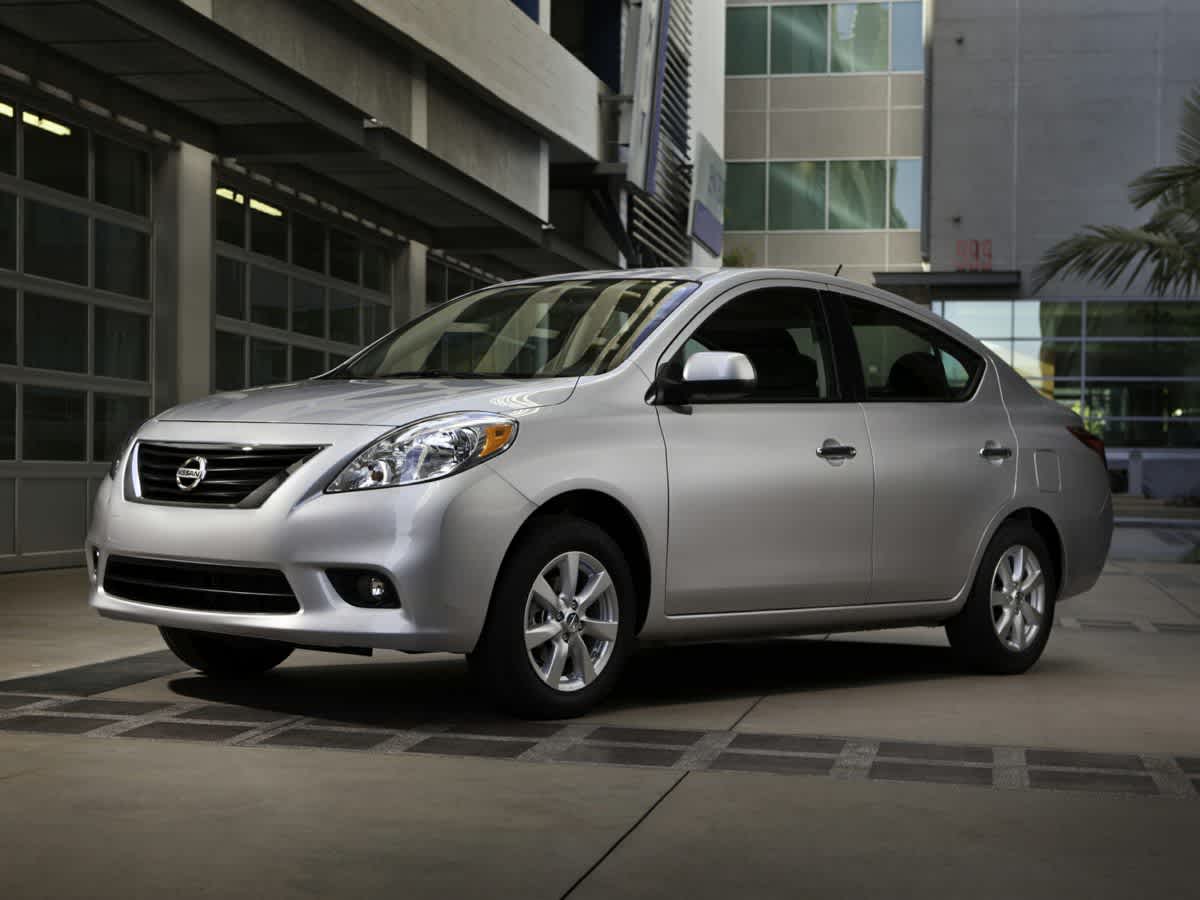 2012 Nissan Versa SL