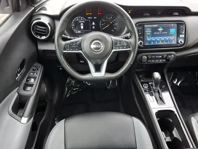 2022 Nissan Kicks SR