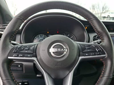 2022 Nissan Kicks SR