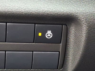 2022 Nissan Kicks SR