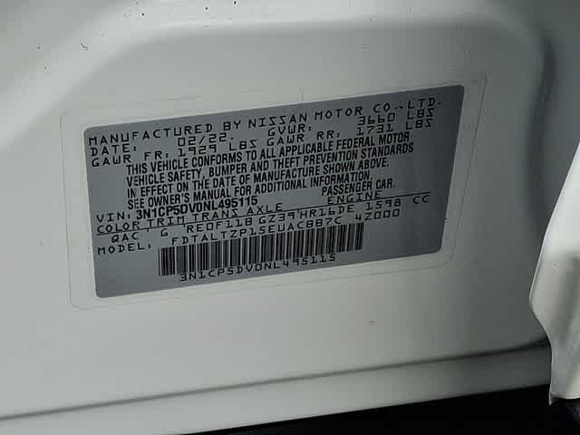 2022 Nissan Kicks SR