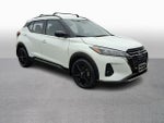 2022 Nissan Kicks SR