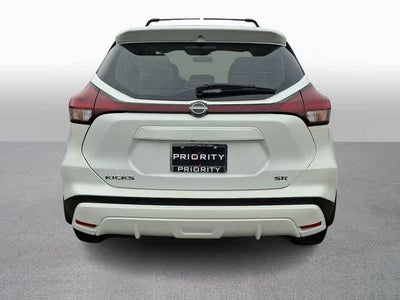 2022 Nissan Kicks SR