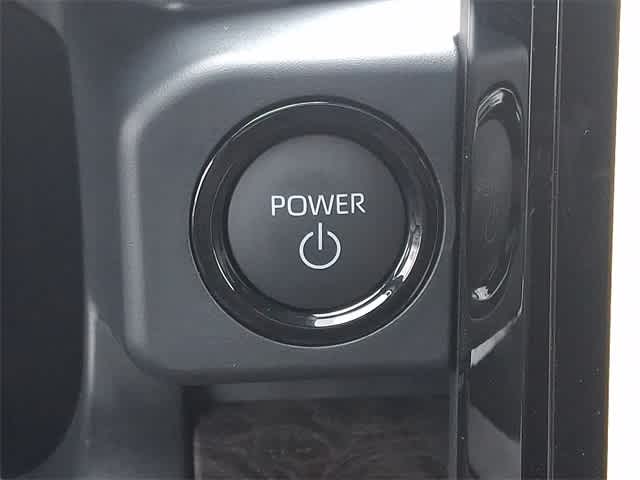 2025 Toyota Tacoma Limited Hybrid