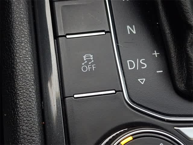 2018 Volkswagen Tiguan S