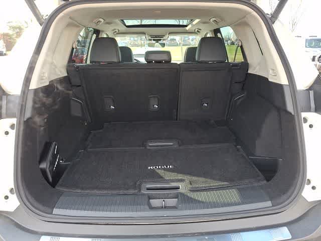 2022 Nissan Rogue SL