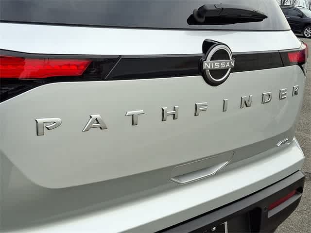 2024 Nissan Pathfinder S