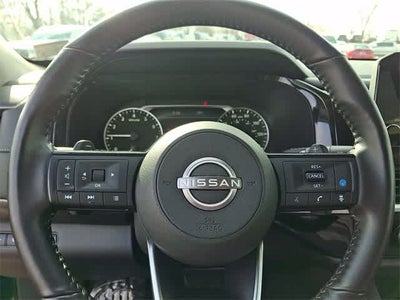 2025 Nissan Pathfinder SL