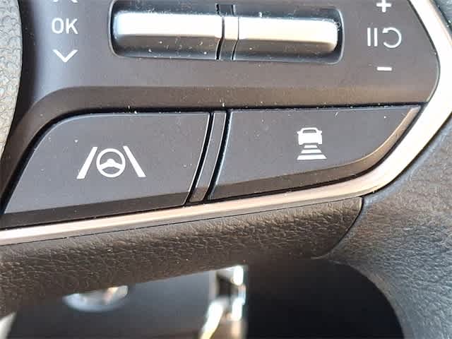 2022 Hyundai Santa Fe SE