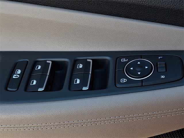 2022 Hyundai Santa Fe SE