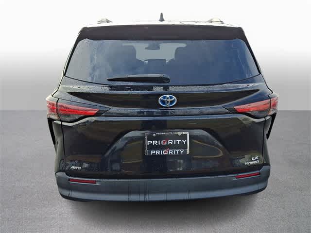 2021 Toyota Sienna LE