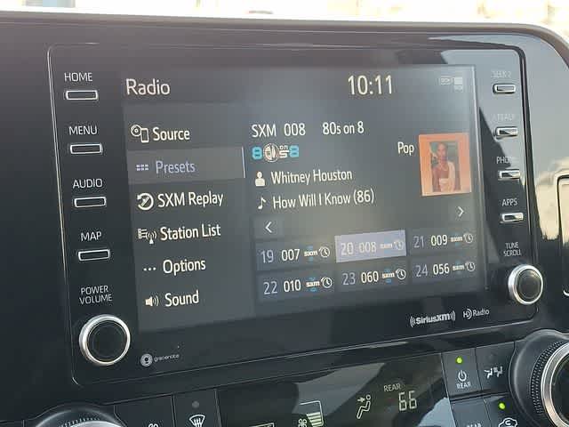 2020 Toyota Highlander LE