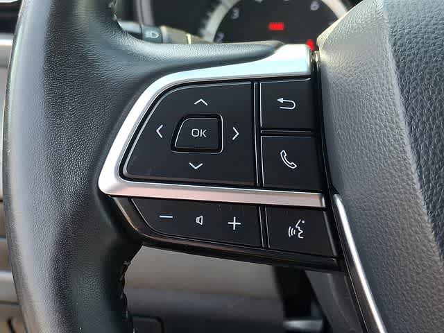 2020 Toyota Highlander LE